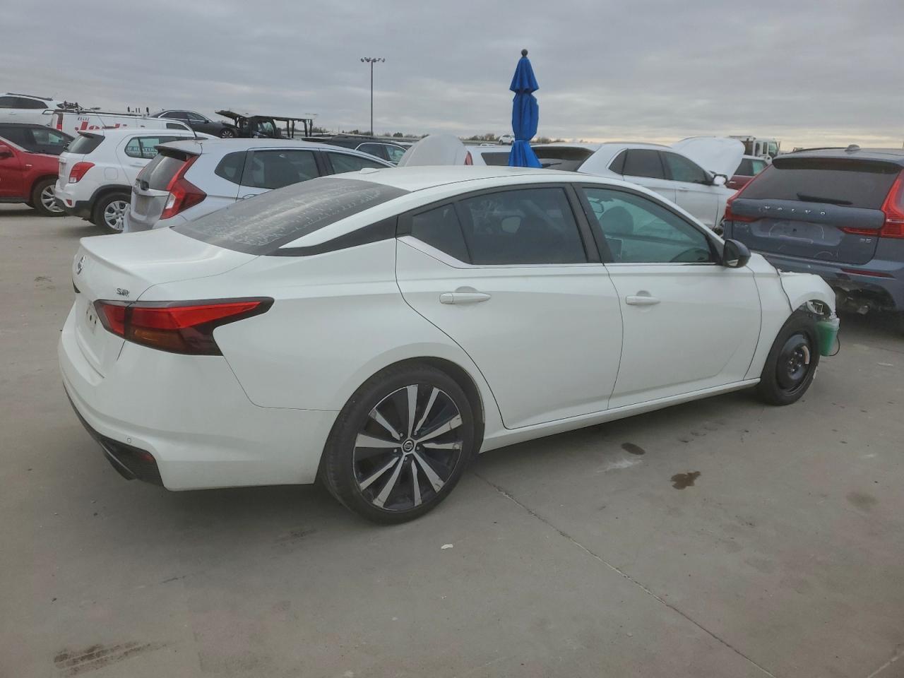 Nissan Altima Sr