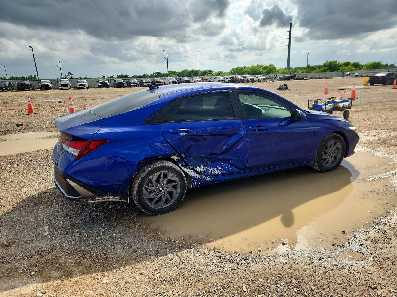 Hyundai ELANTRA Sel