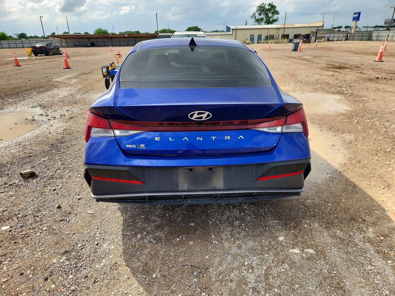 Hyundai ELANTRA Sel