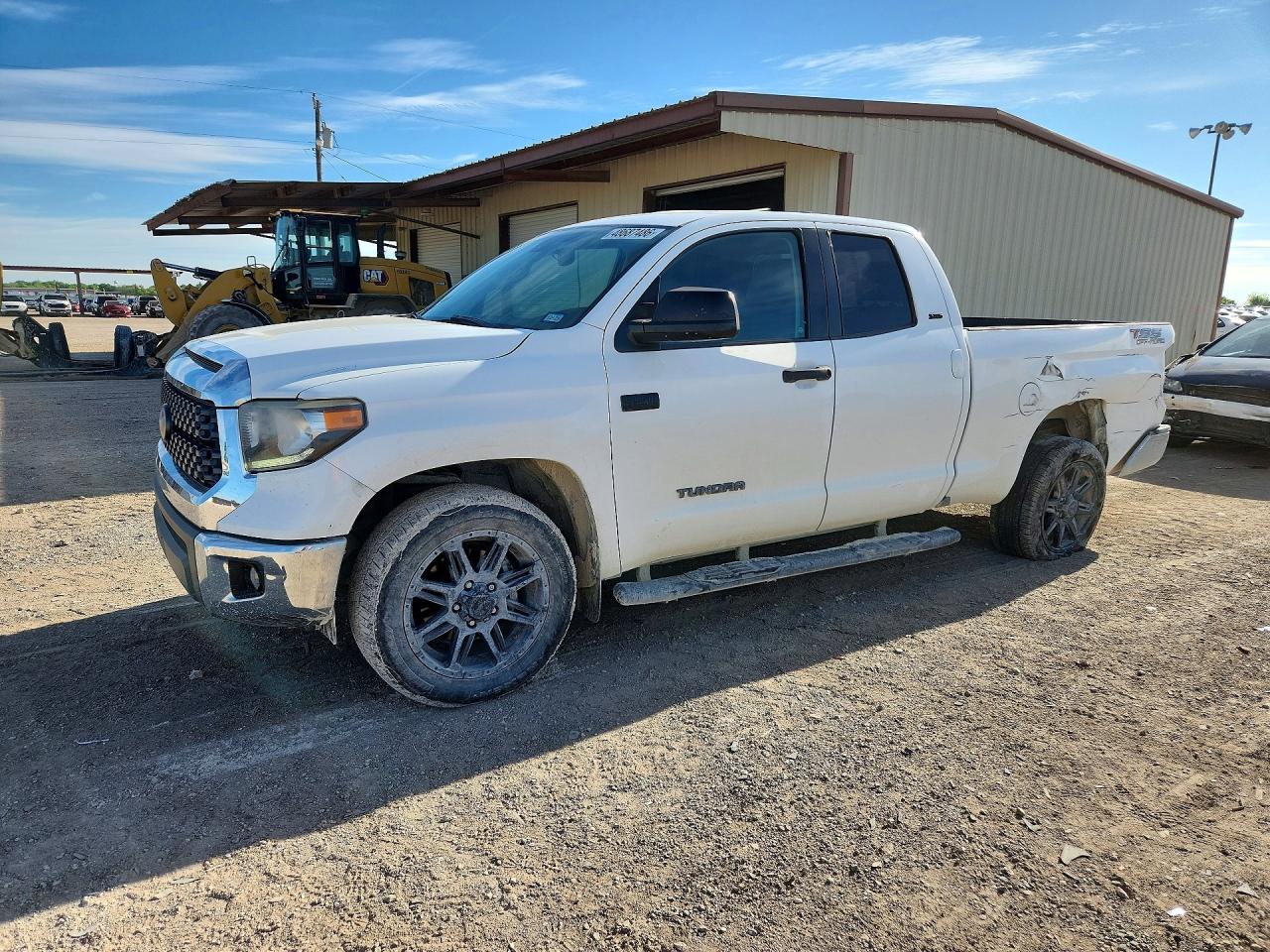 Salvage Toyota Tundra Image