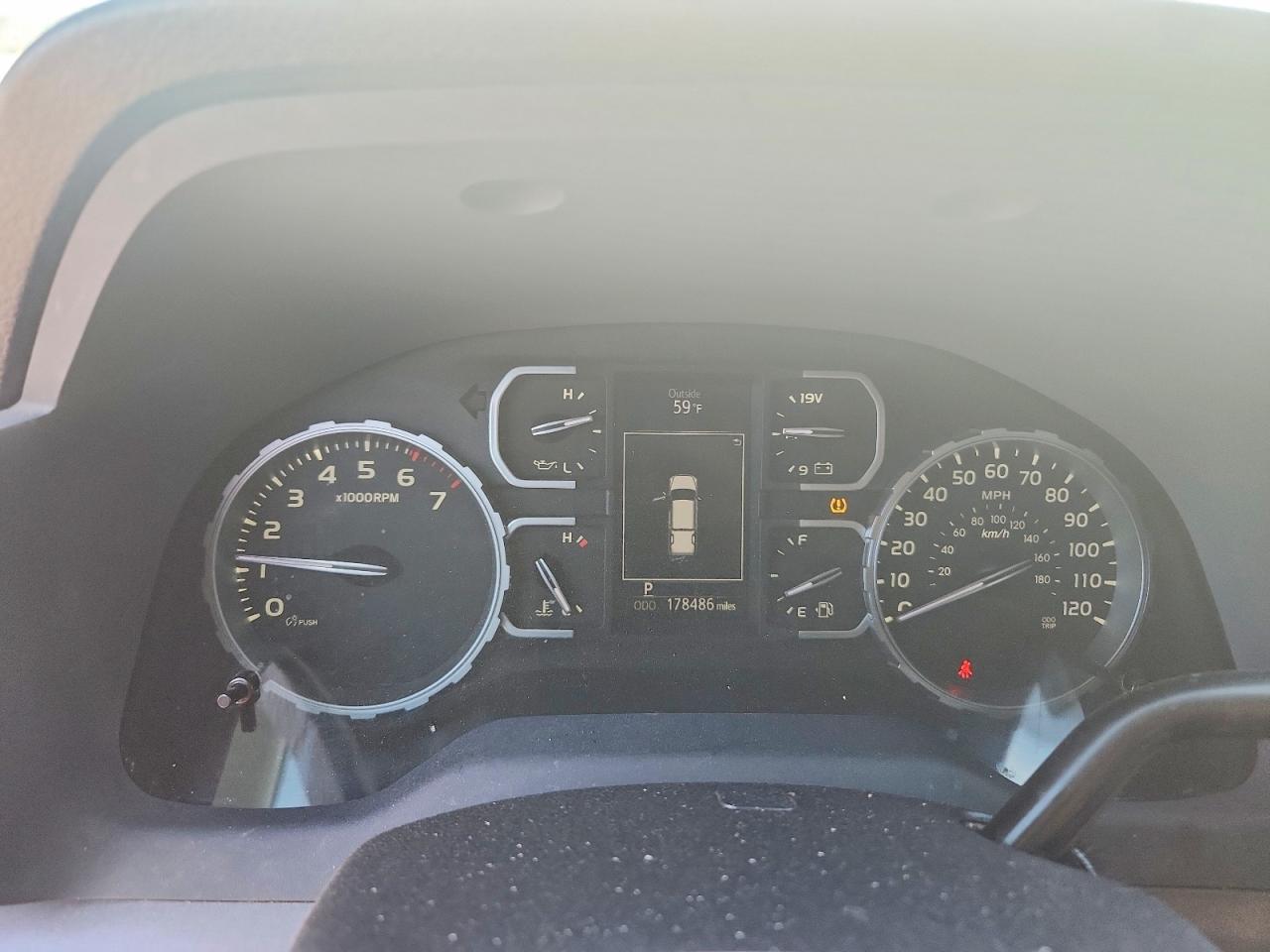 Toyota Tundra Sr5