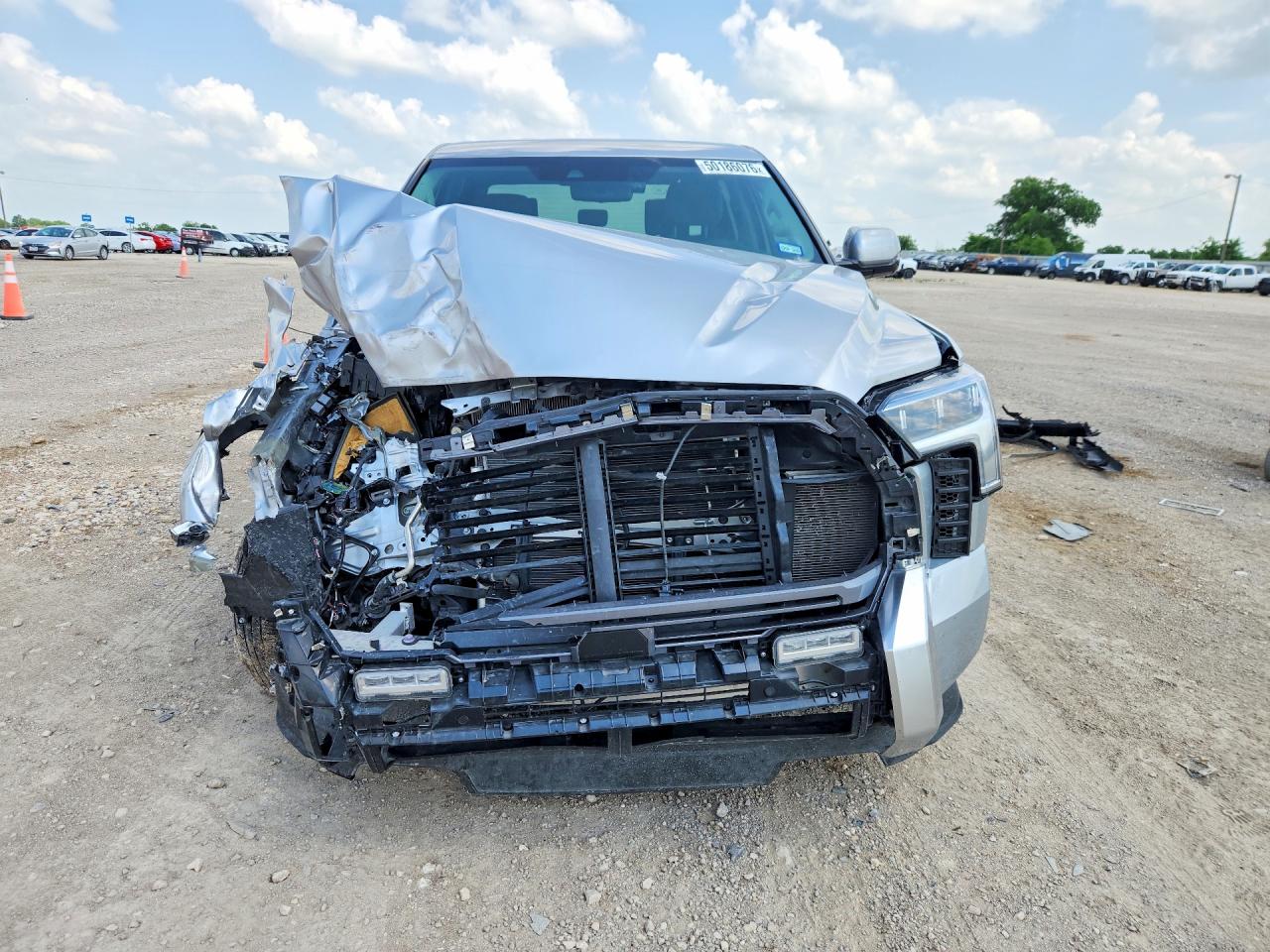 Toyota Tundra Crewmax Limited