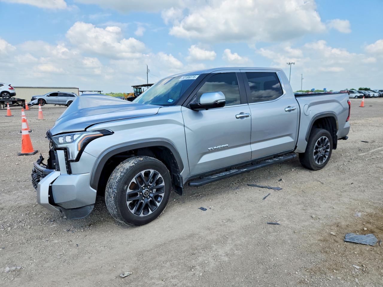 Salvage Toyota Tundra Image