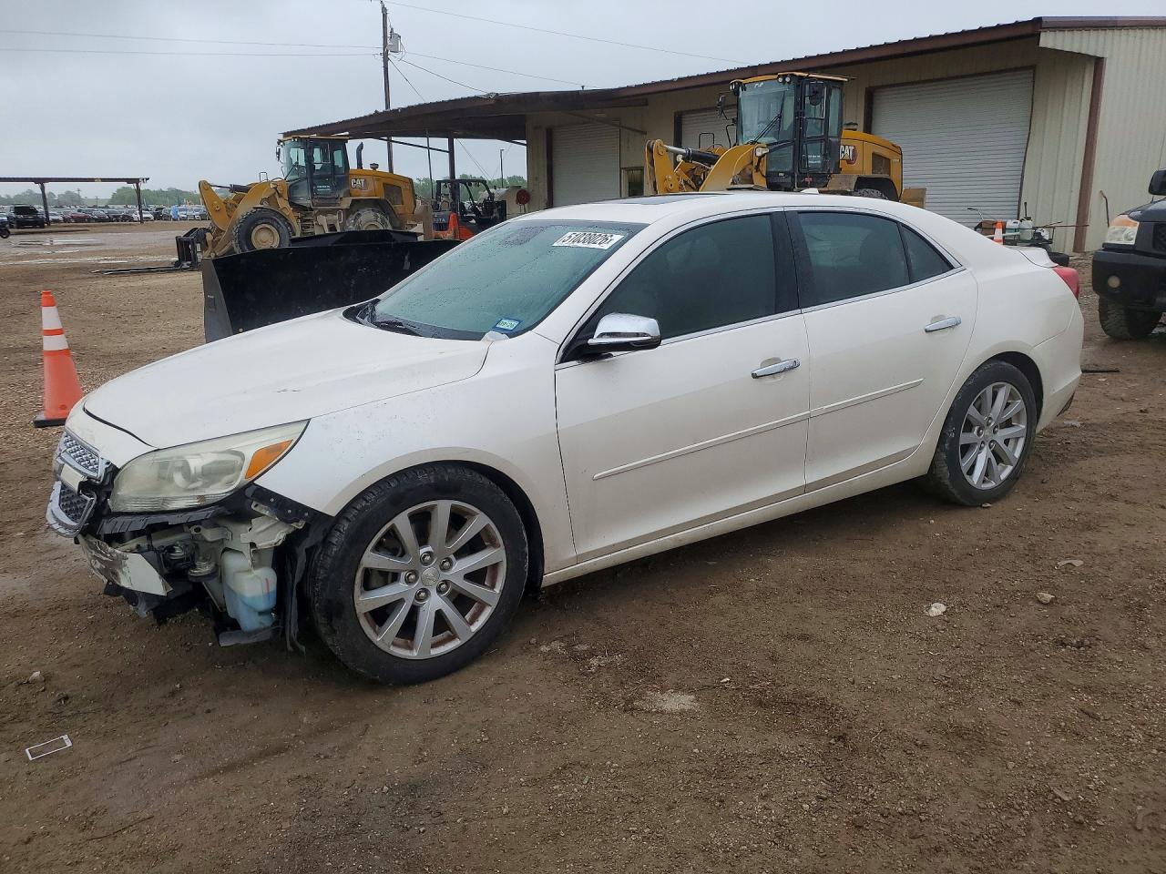 Salvage Chevrolet Malibu Image