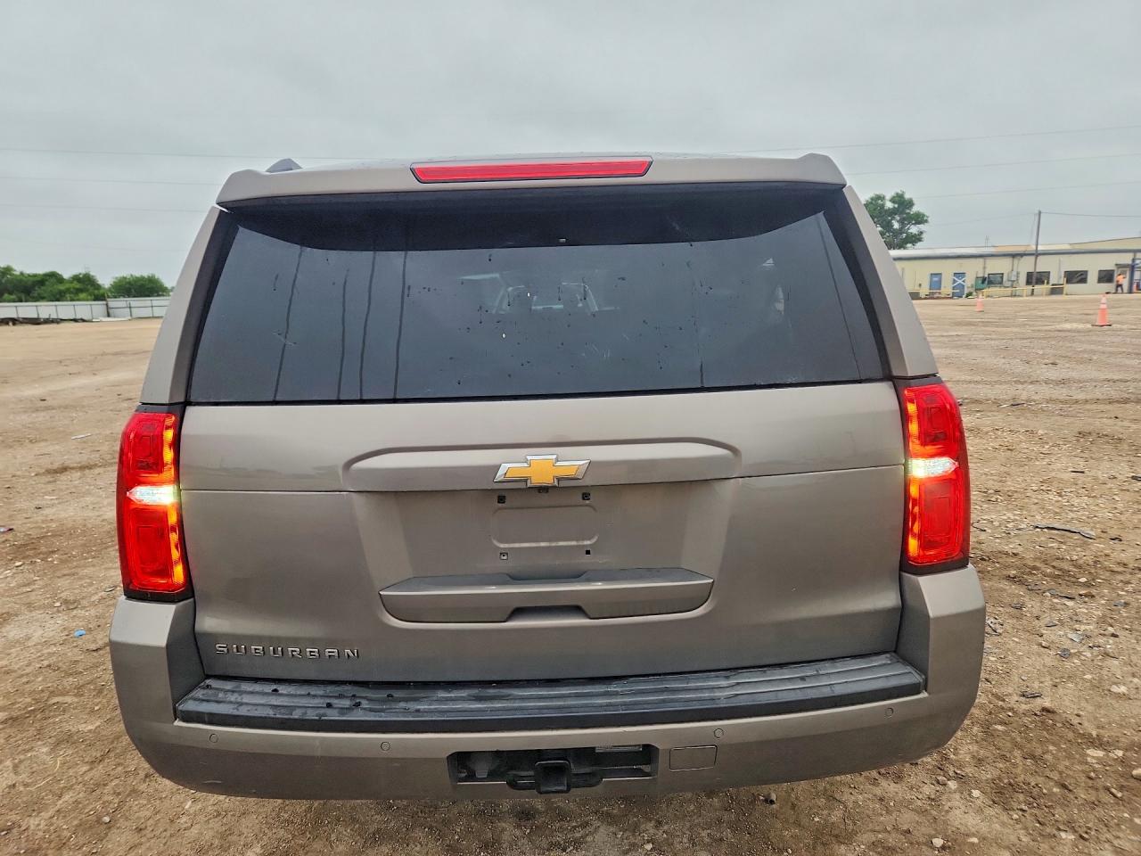 Chevrolet Suburban C1500 Ls