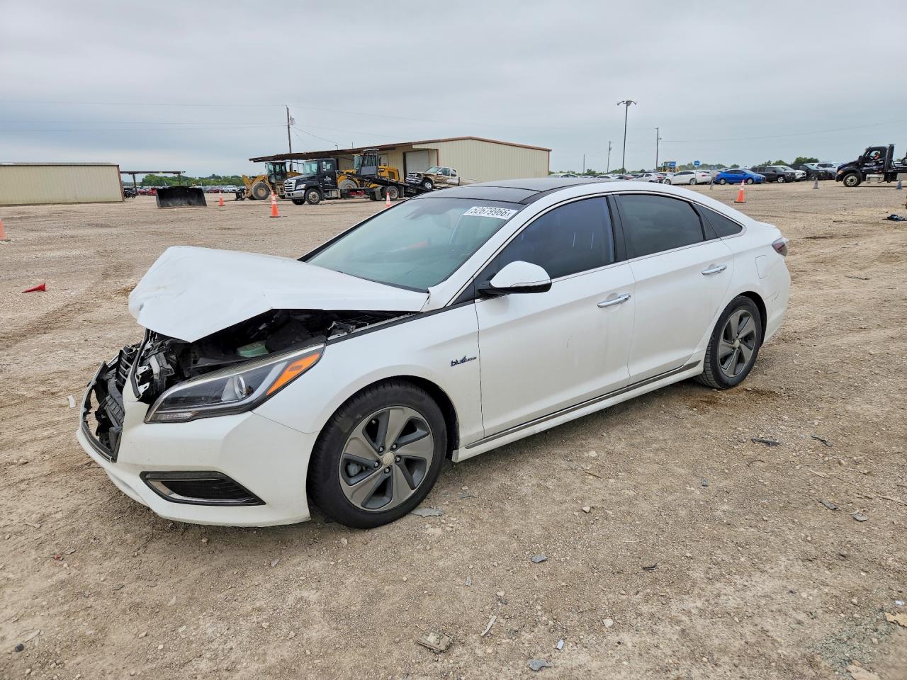 Salvage Hyundai SONATA Image