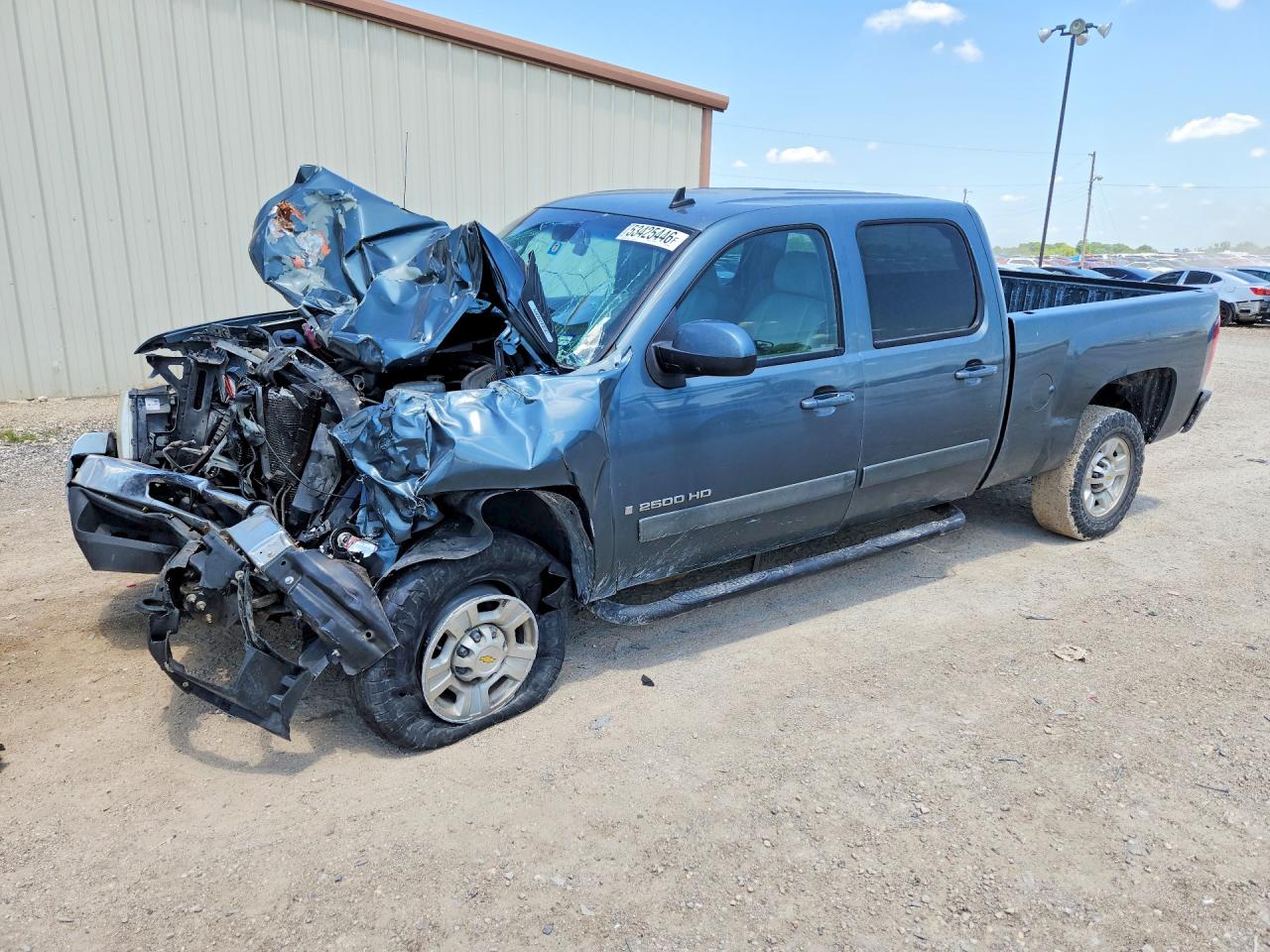 Salvage Chevrolet Silverado Image