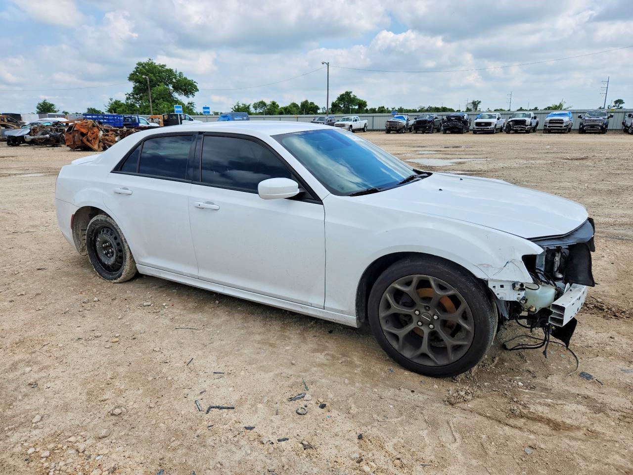 Chrysler 300 S