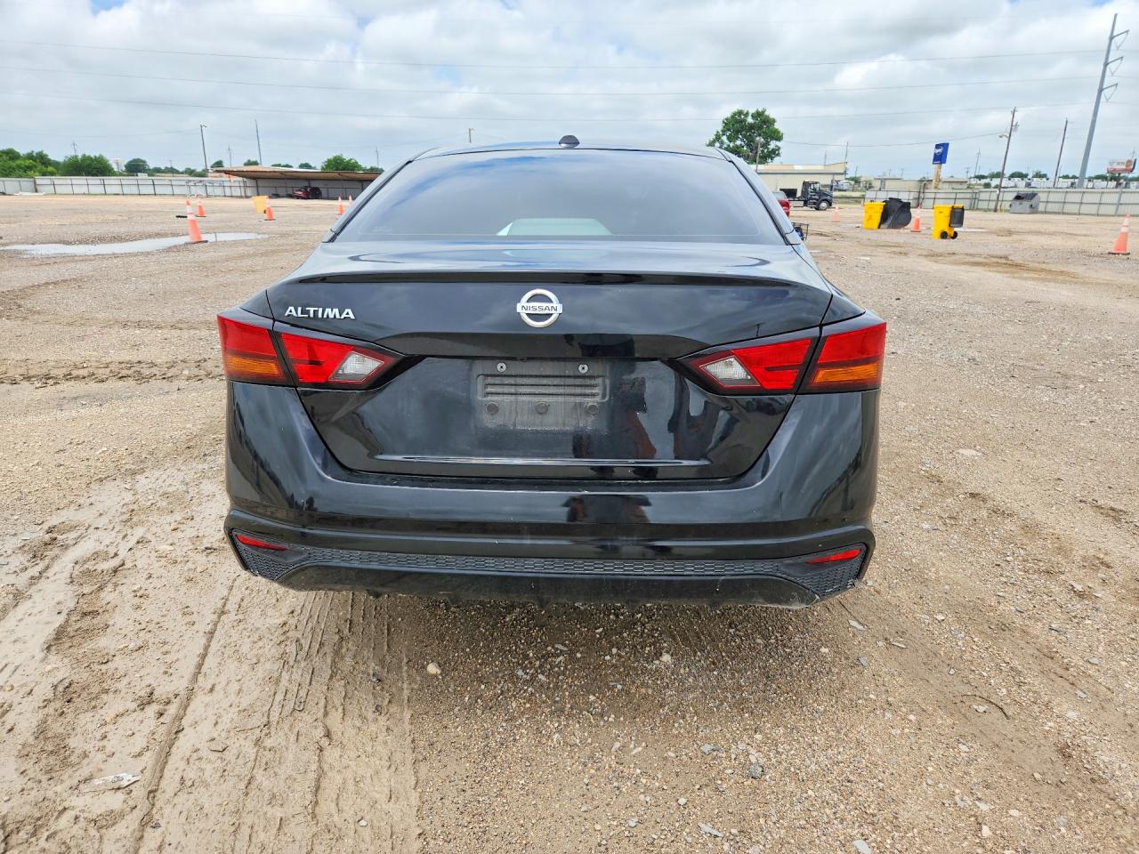Nissan Altima S