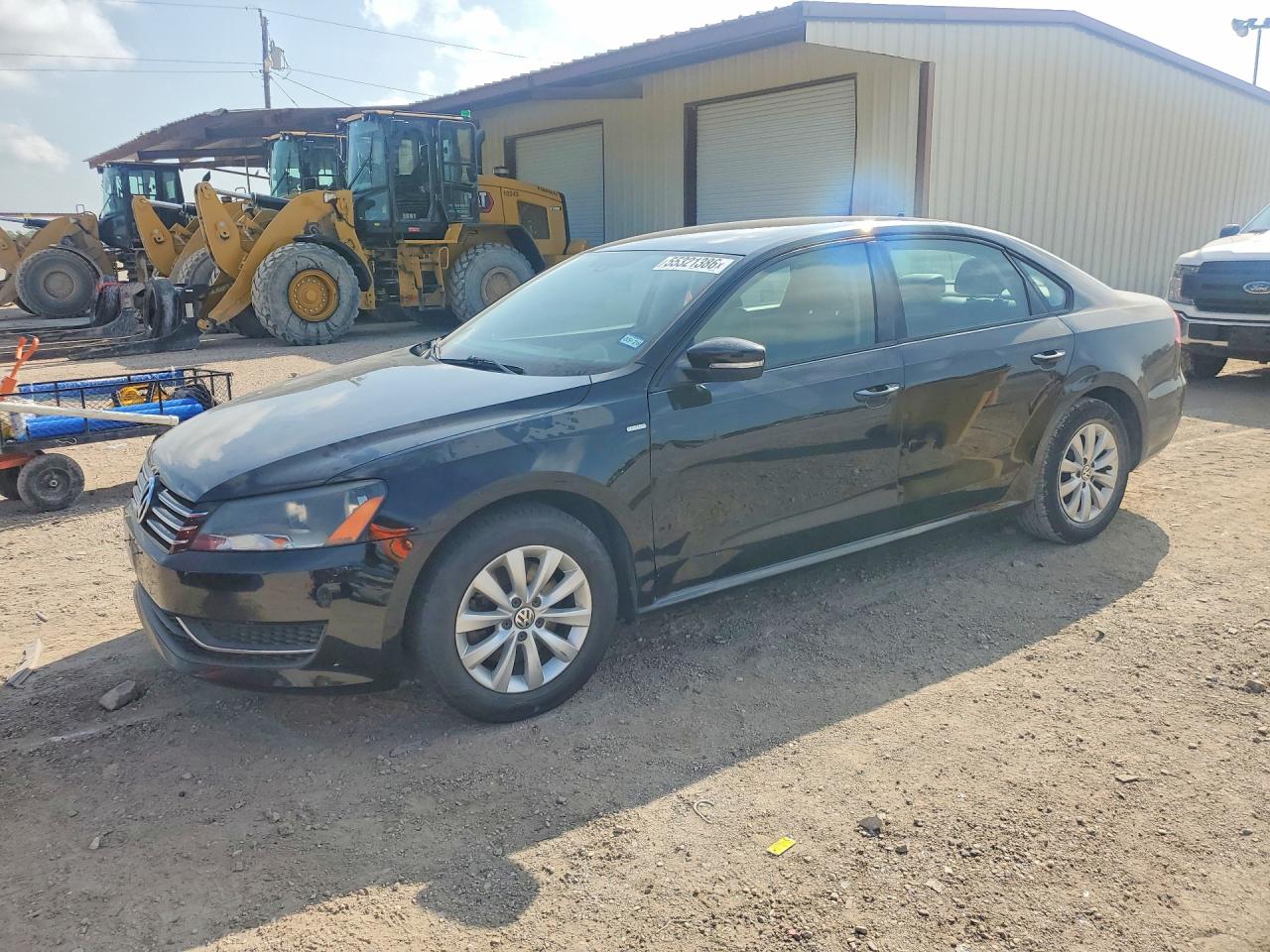 Salvage Volkswagen Passat Image