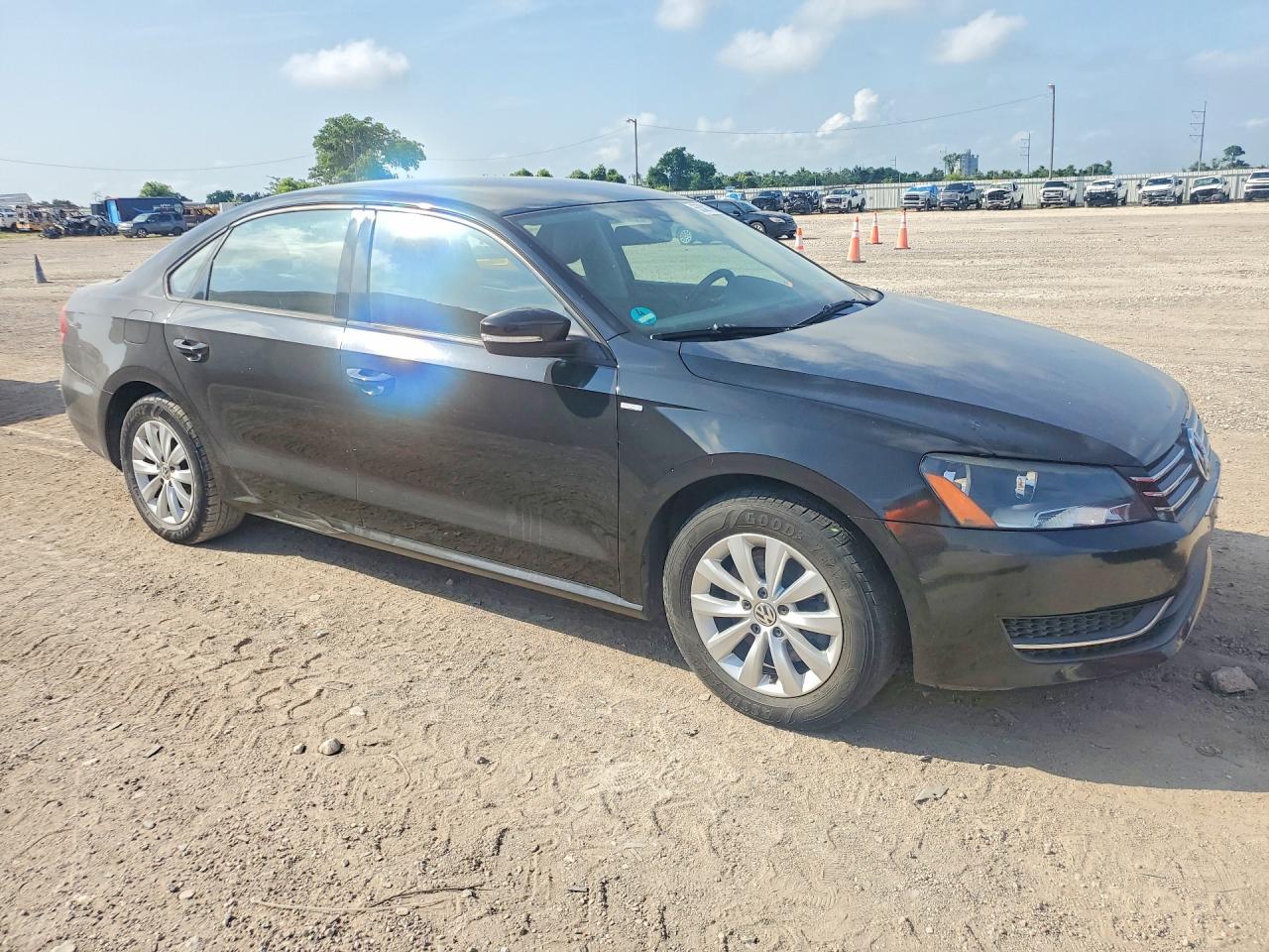 Volkswagen Passat S