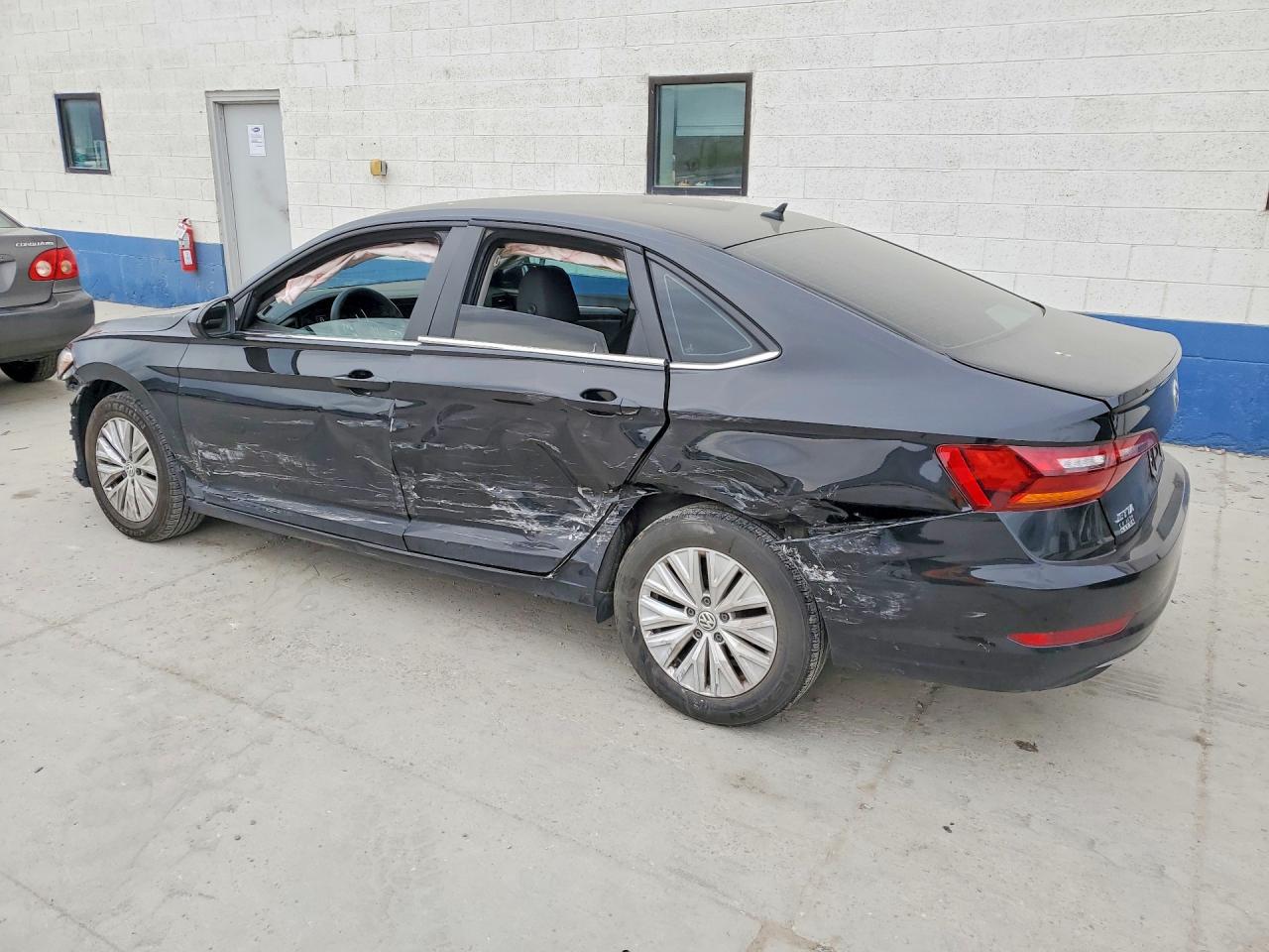 Volkswagen Jetta S