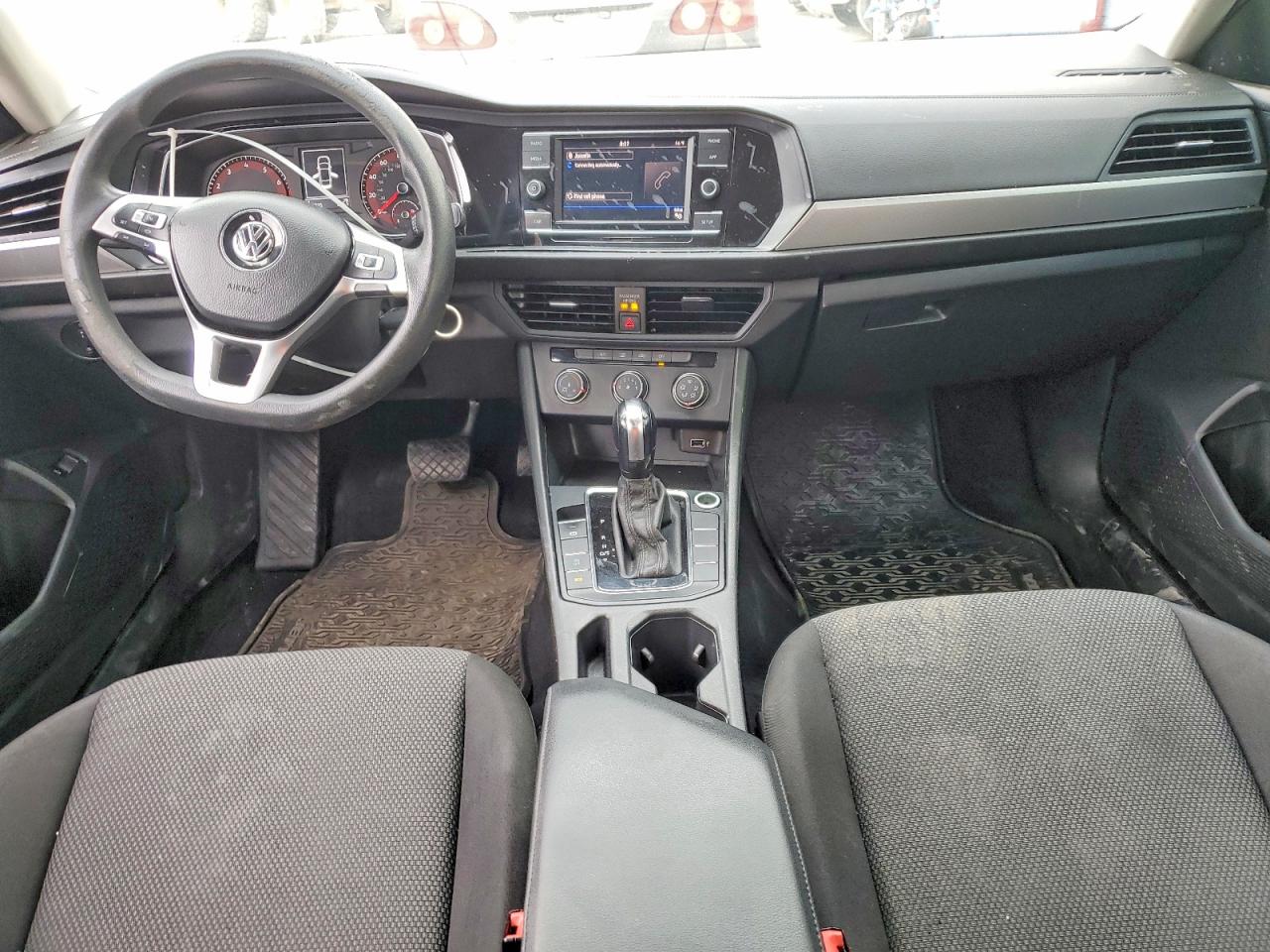 Volkswagen Jetta S