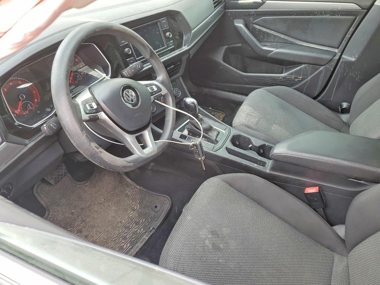 Volkswagen Jetta S