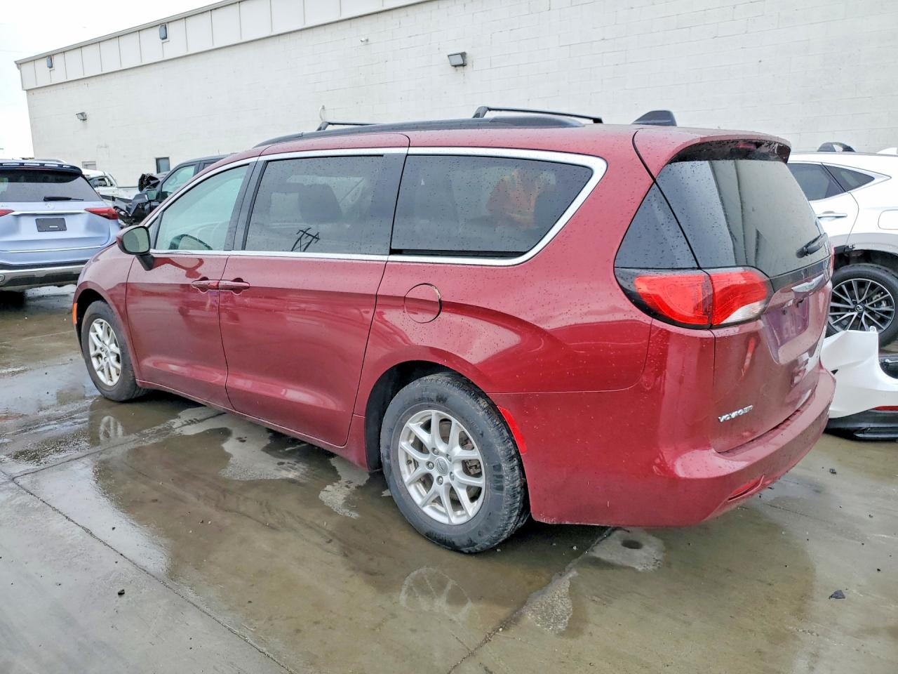 Chrysler Minivan Lxi