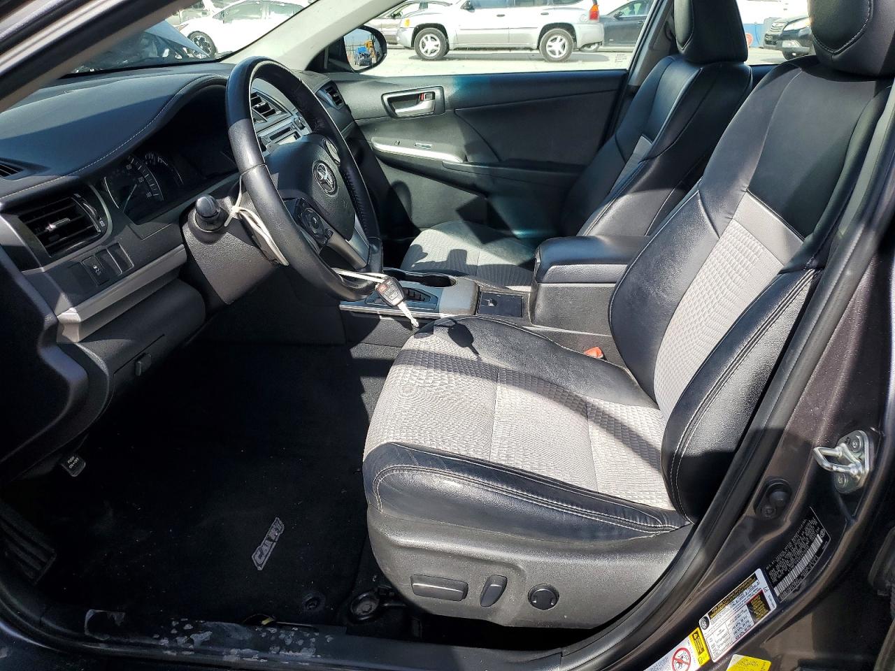 Toyota Camry Se