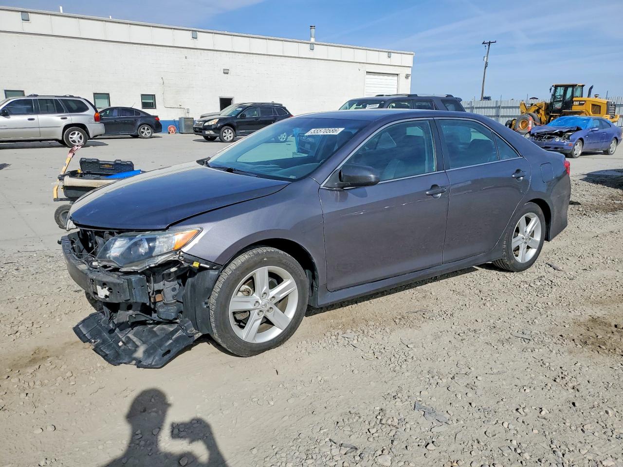 Salvage Toyota Camry Image