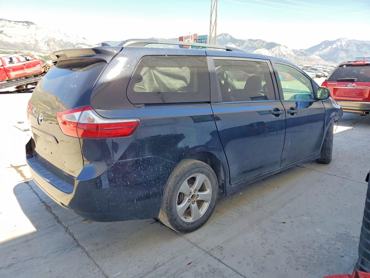 Toyota Sienna Le
