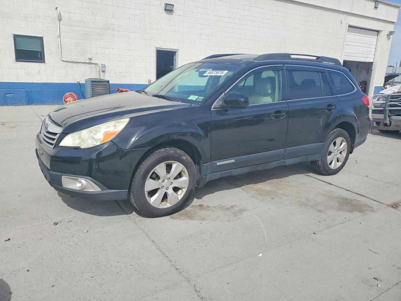 Salvage Subaru Outback Image