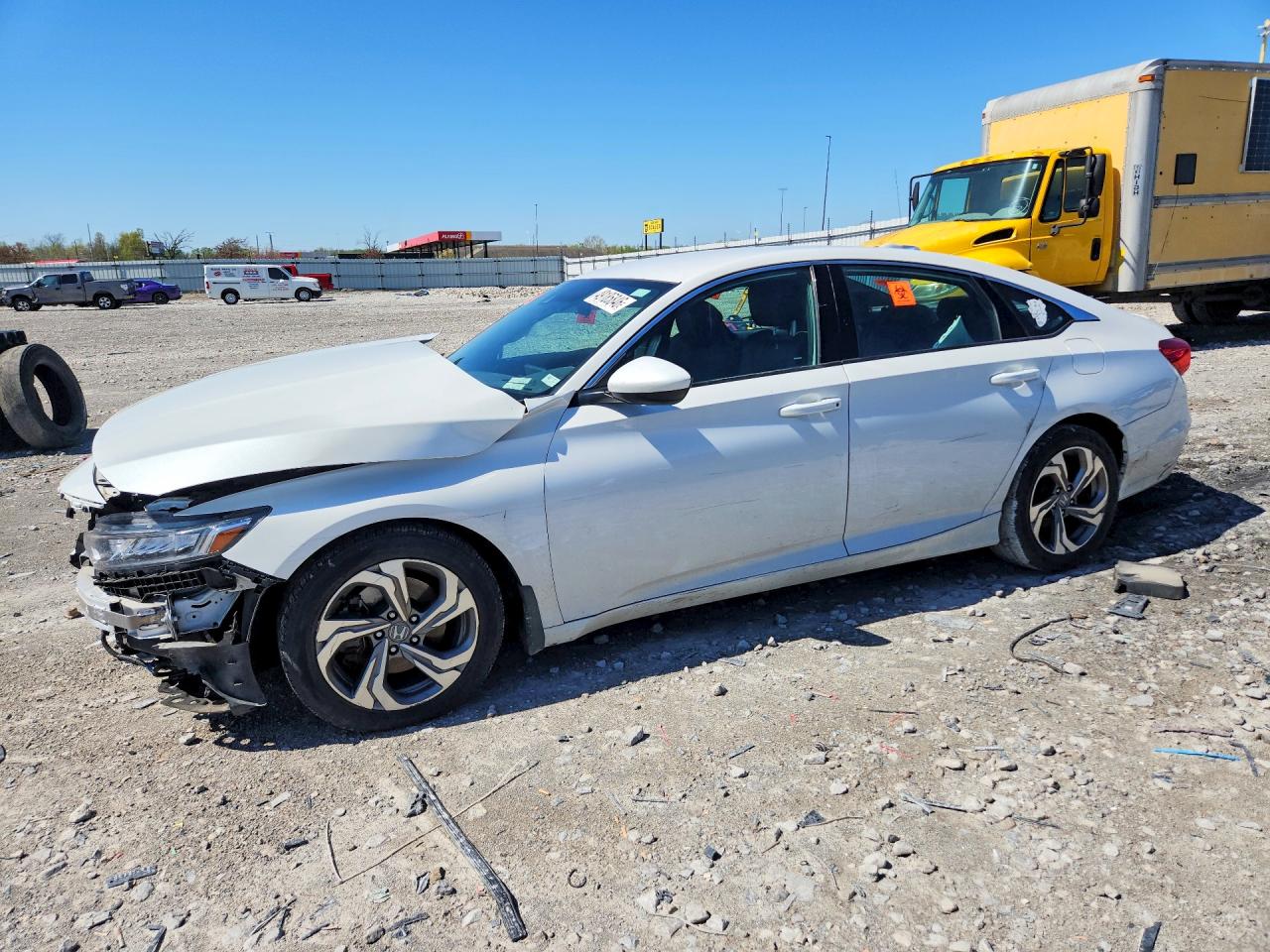 Salvage Honda Accord Image