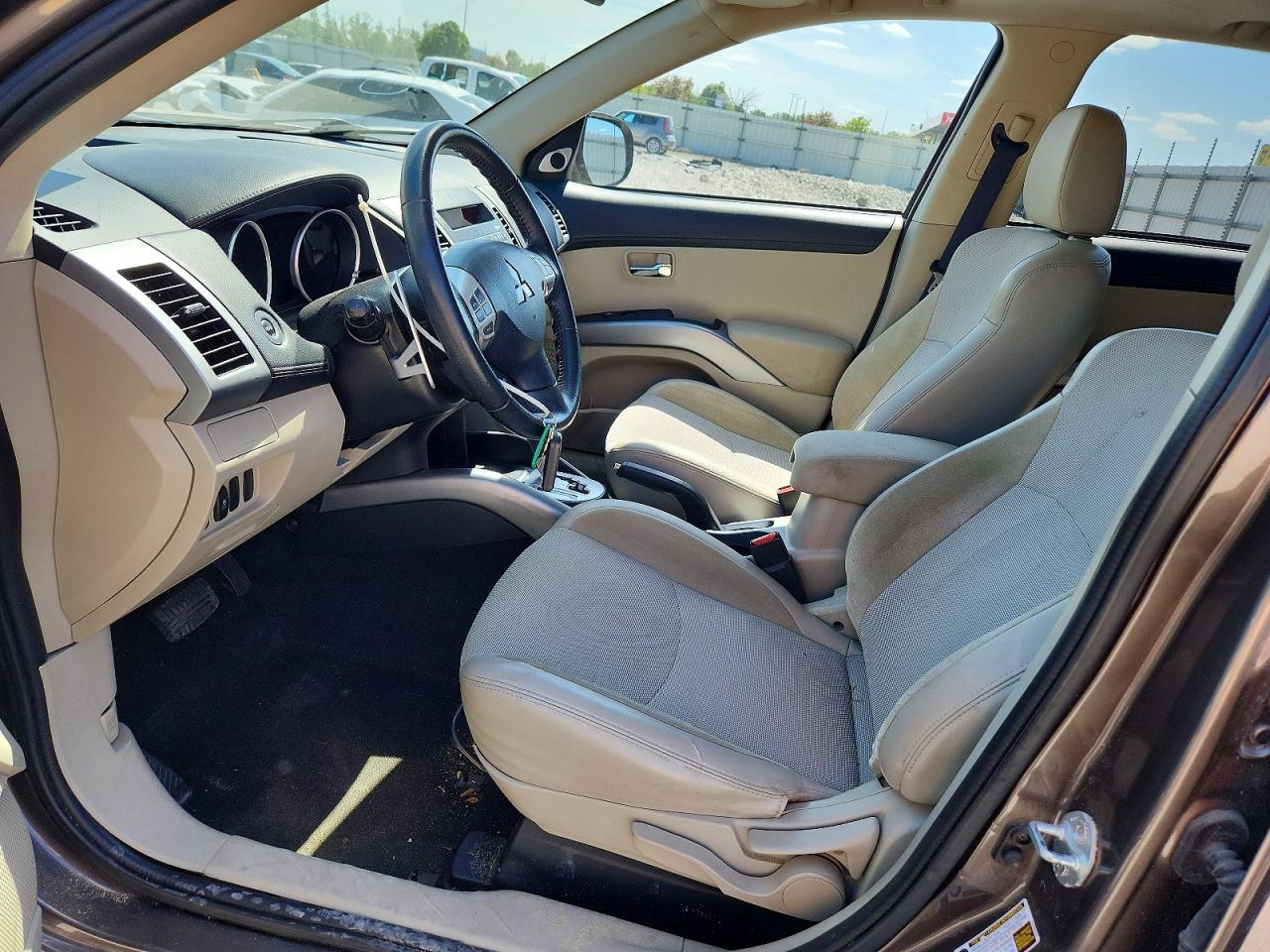 Mitsubishi Outlander Se