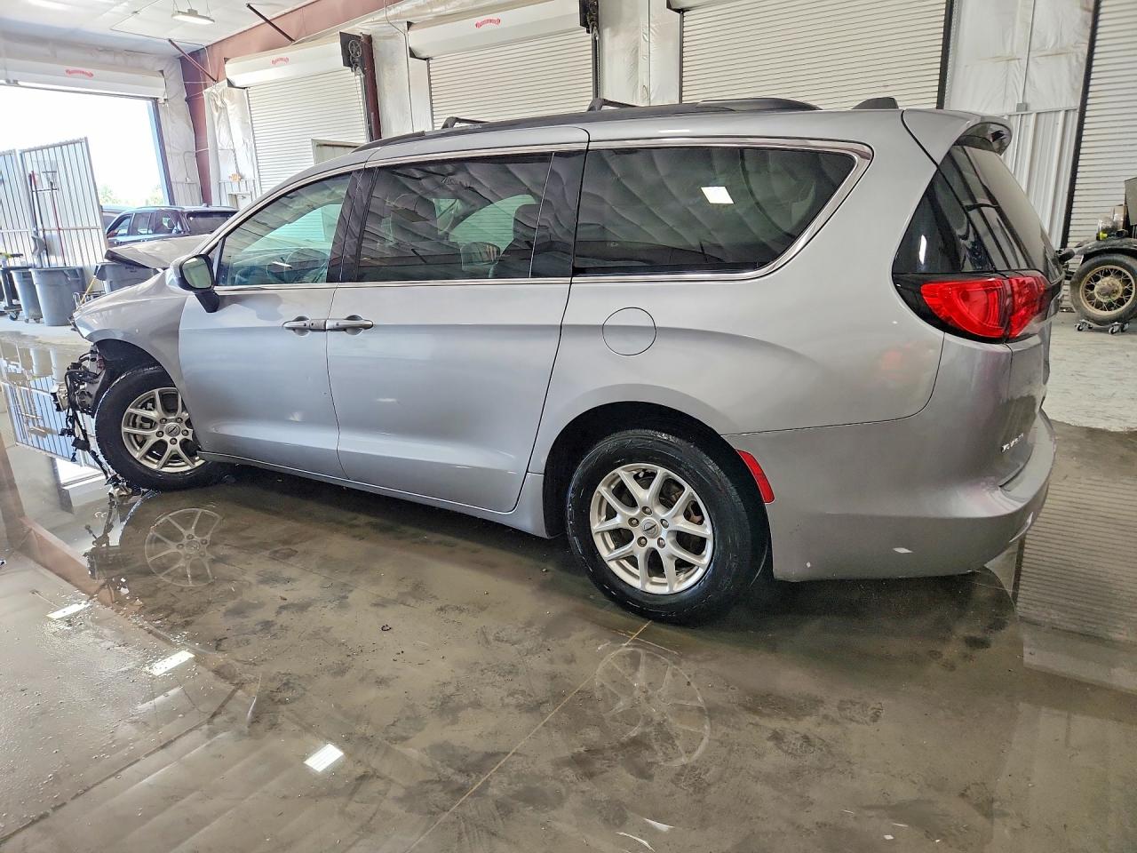 Chrysler Minivan Lxi