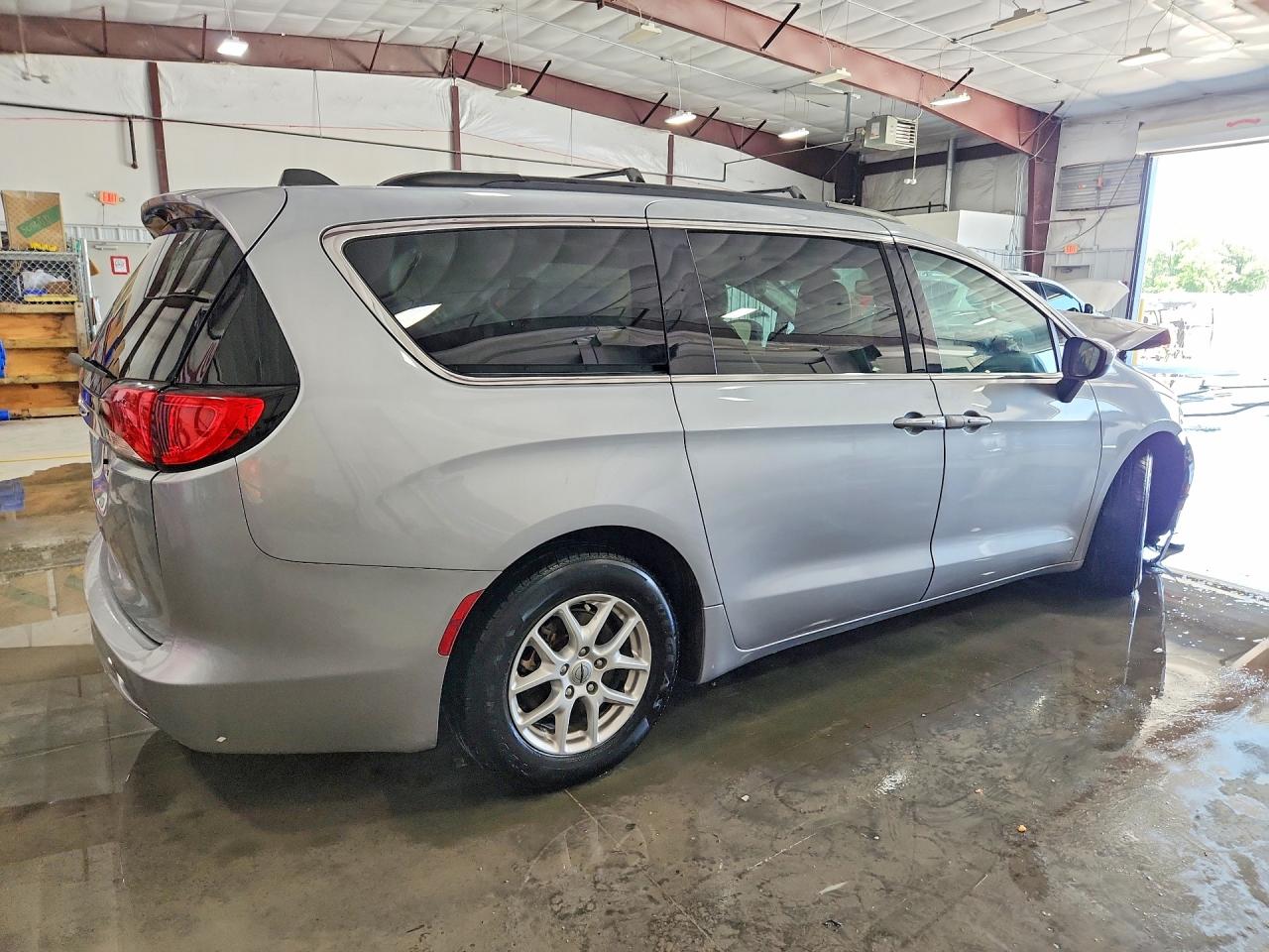 Chrysler Minivan Lxi
