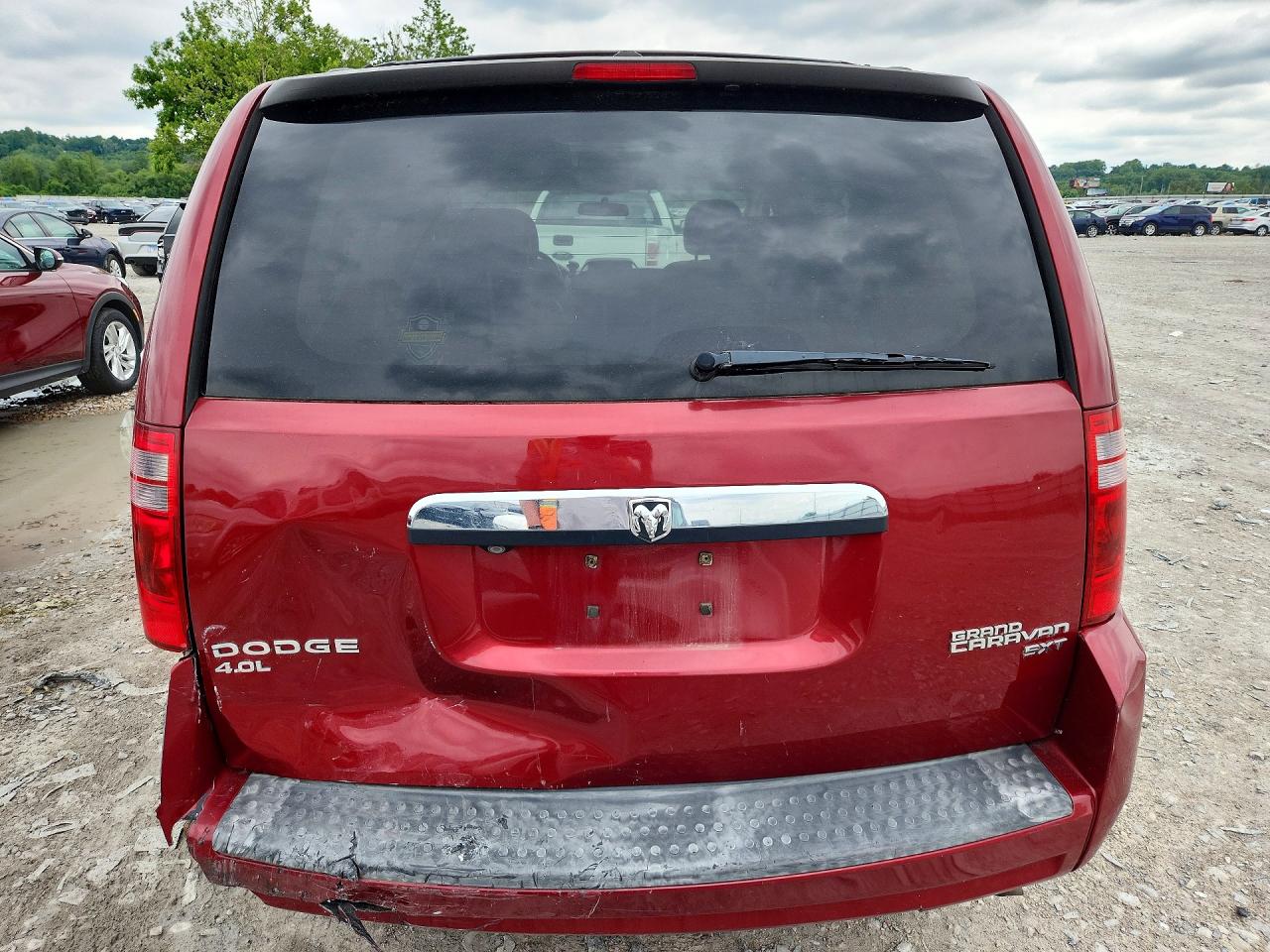 Dodge Caravan Crew