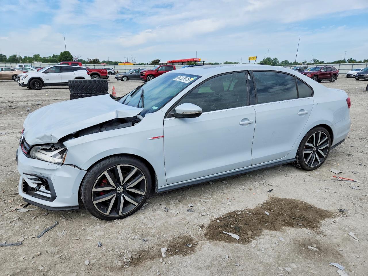 Salvage Volkswagen Jetta Image