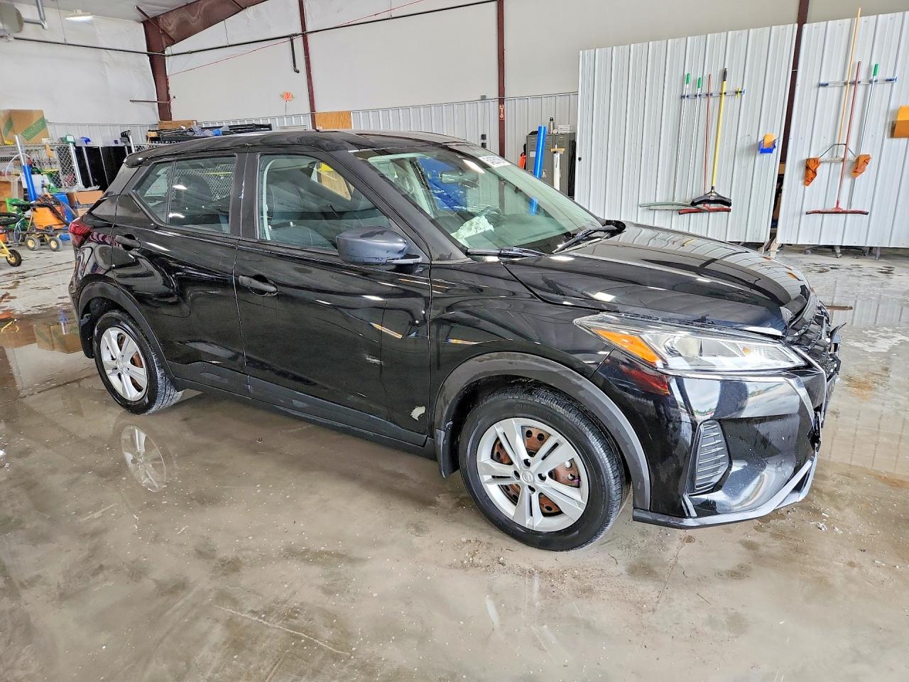 Nissan Kicks S