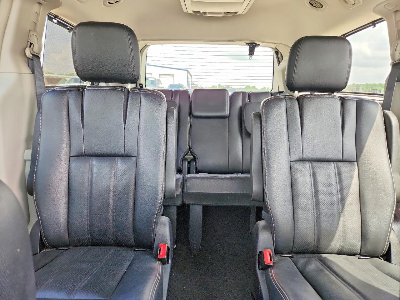 Chrysler Minivan Touring L