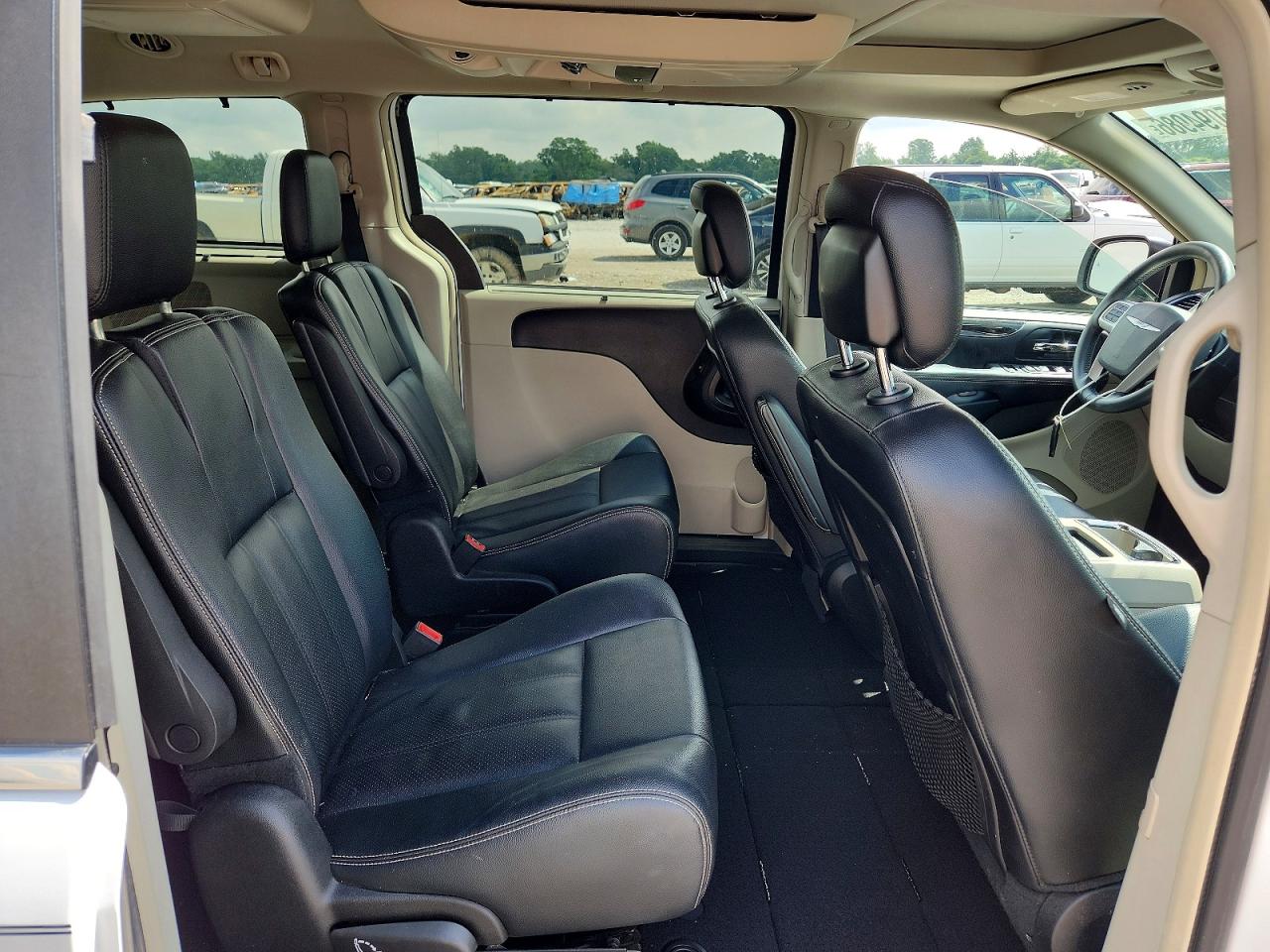 Chrysler Minivan Touring L