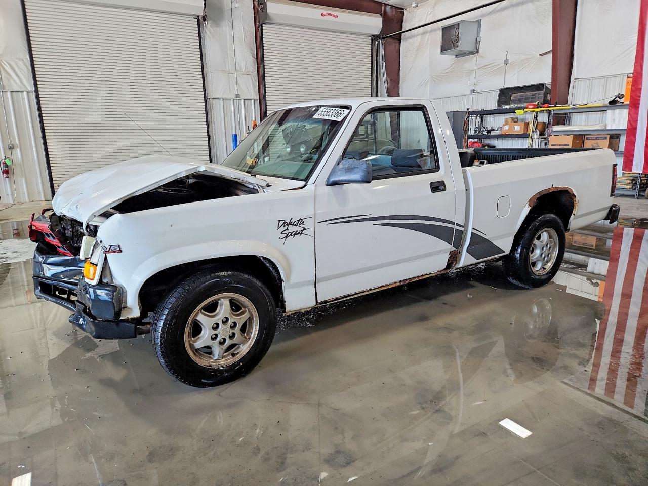 Salvage Dodge Dakota Image