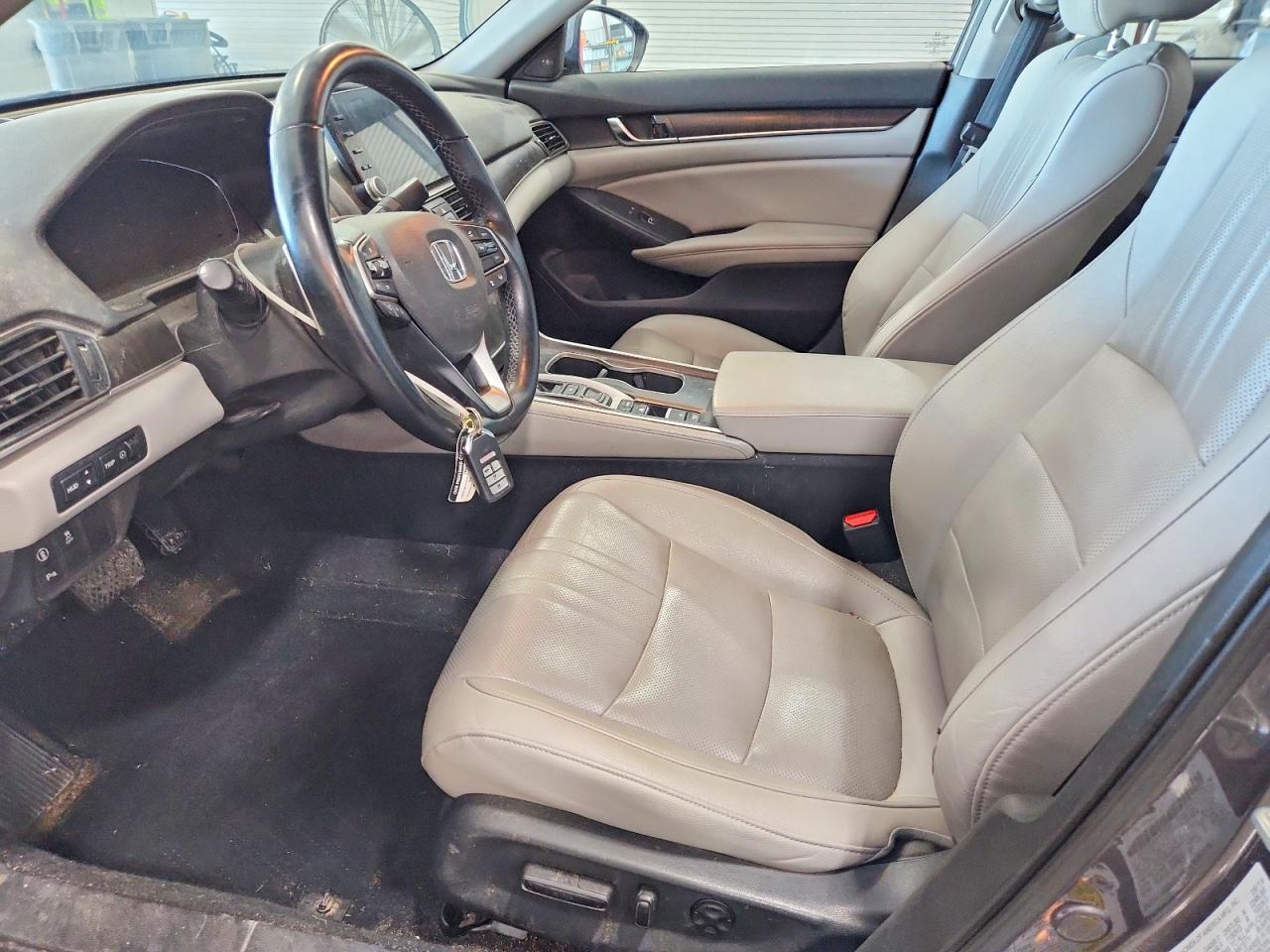 Honda Accord Touring Hybrid