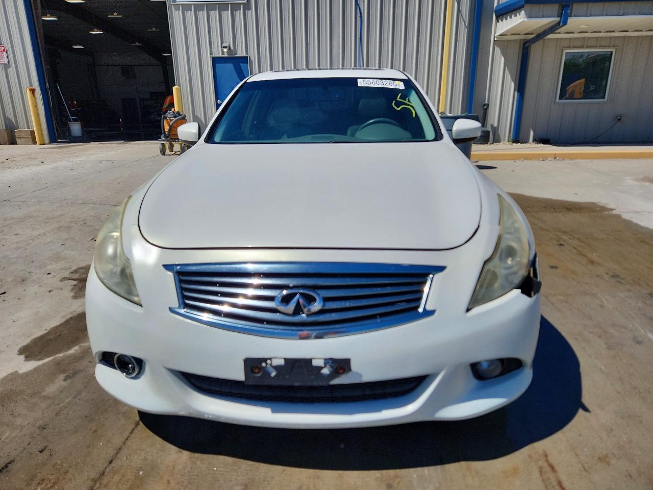 INFINITI G37 X