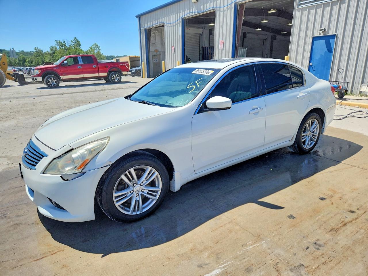 Salvage INFINITI G37 Image