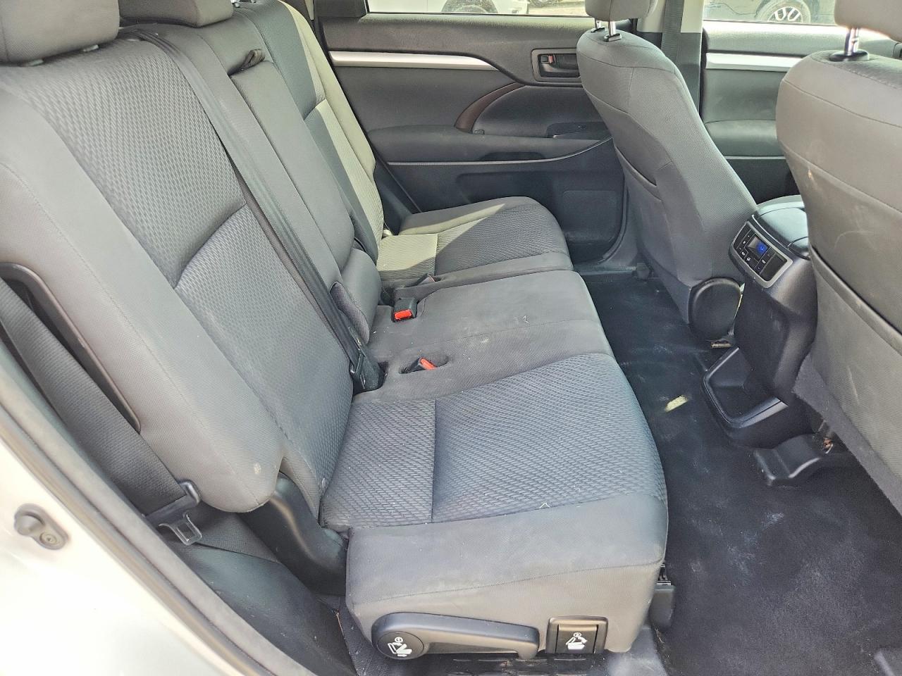 Toyota Highlander Le