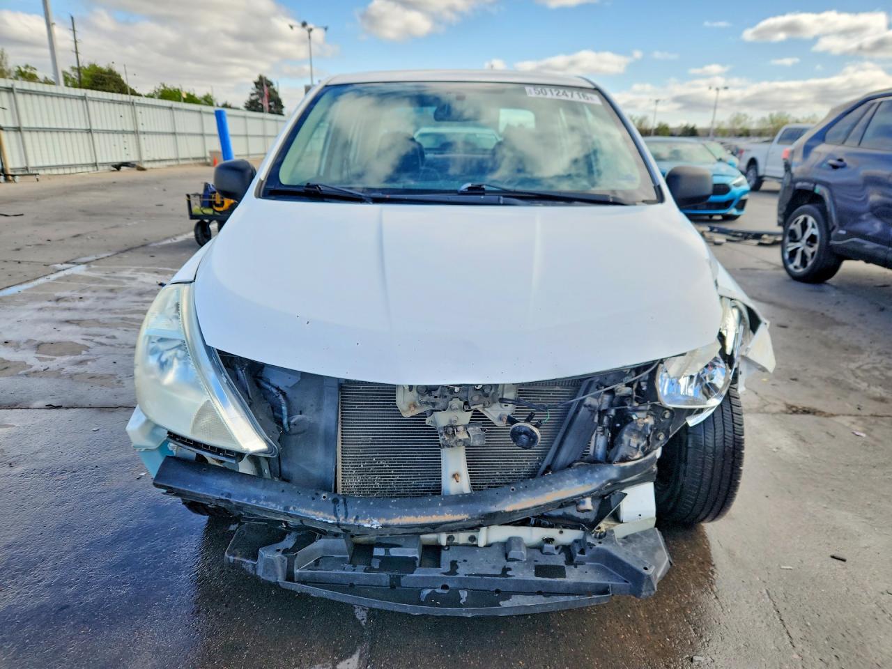 Nissan Versa 1.6 Base