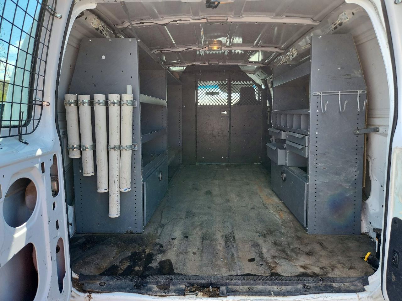 Ford Econoline E250 Van
