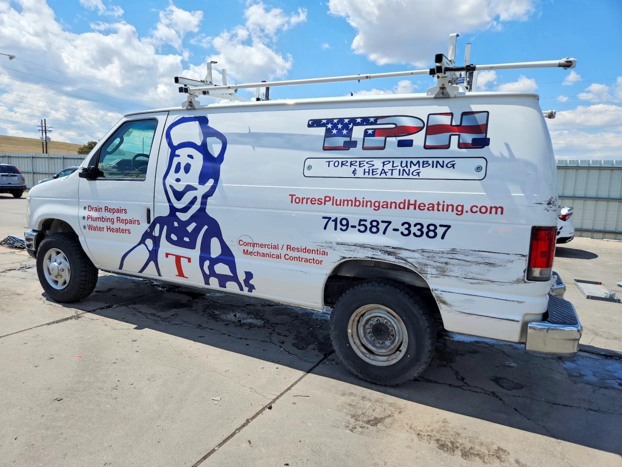 Ford Econoline E250 Van