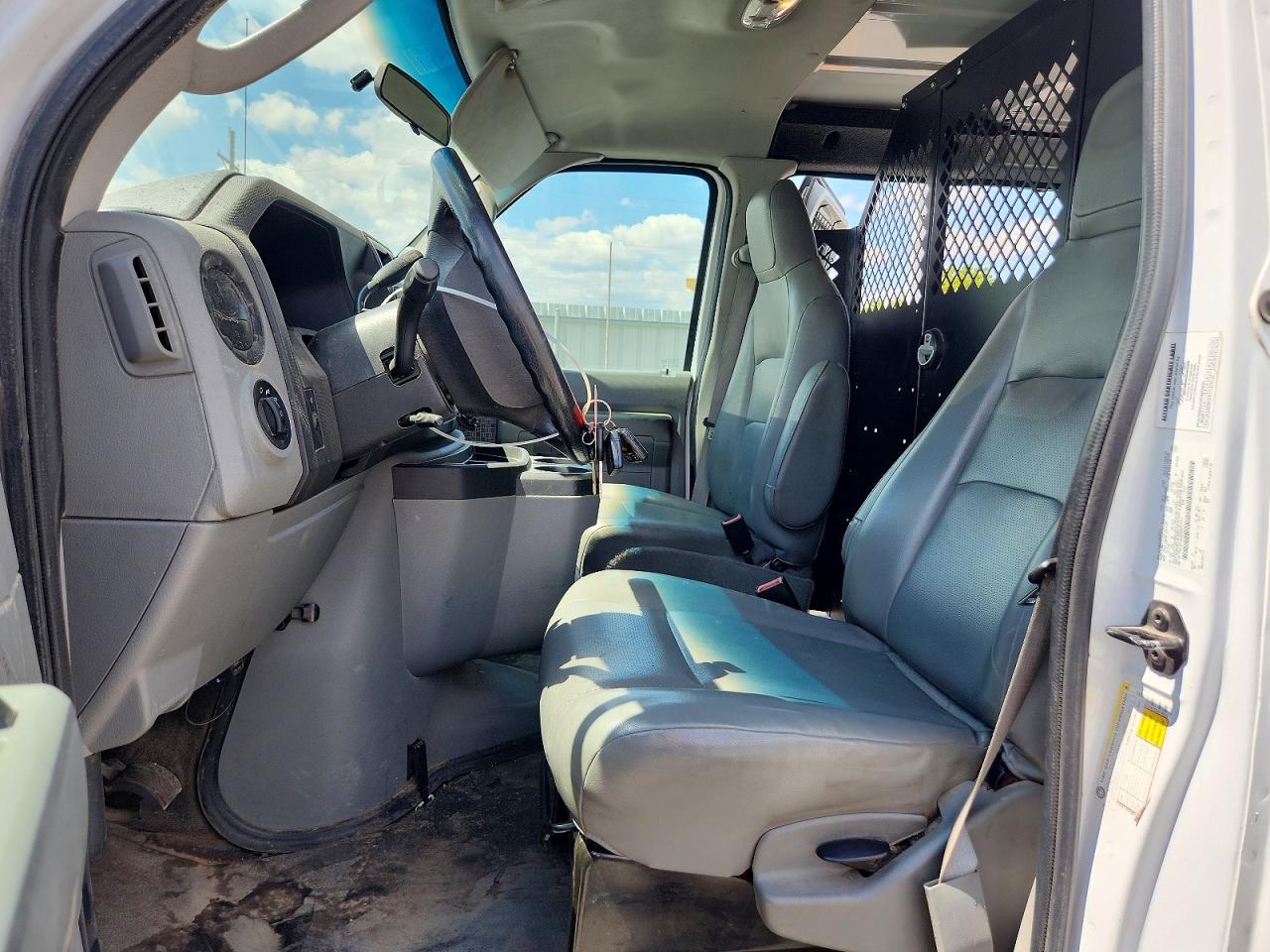 Ford Econoline E250 Van