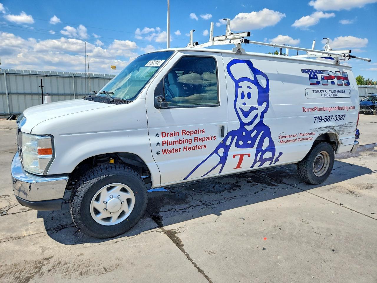 Salvage Ford Econoline Image