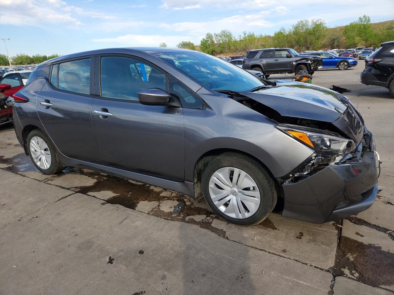 Nissan LEAF S