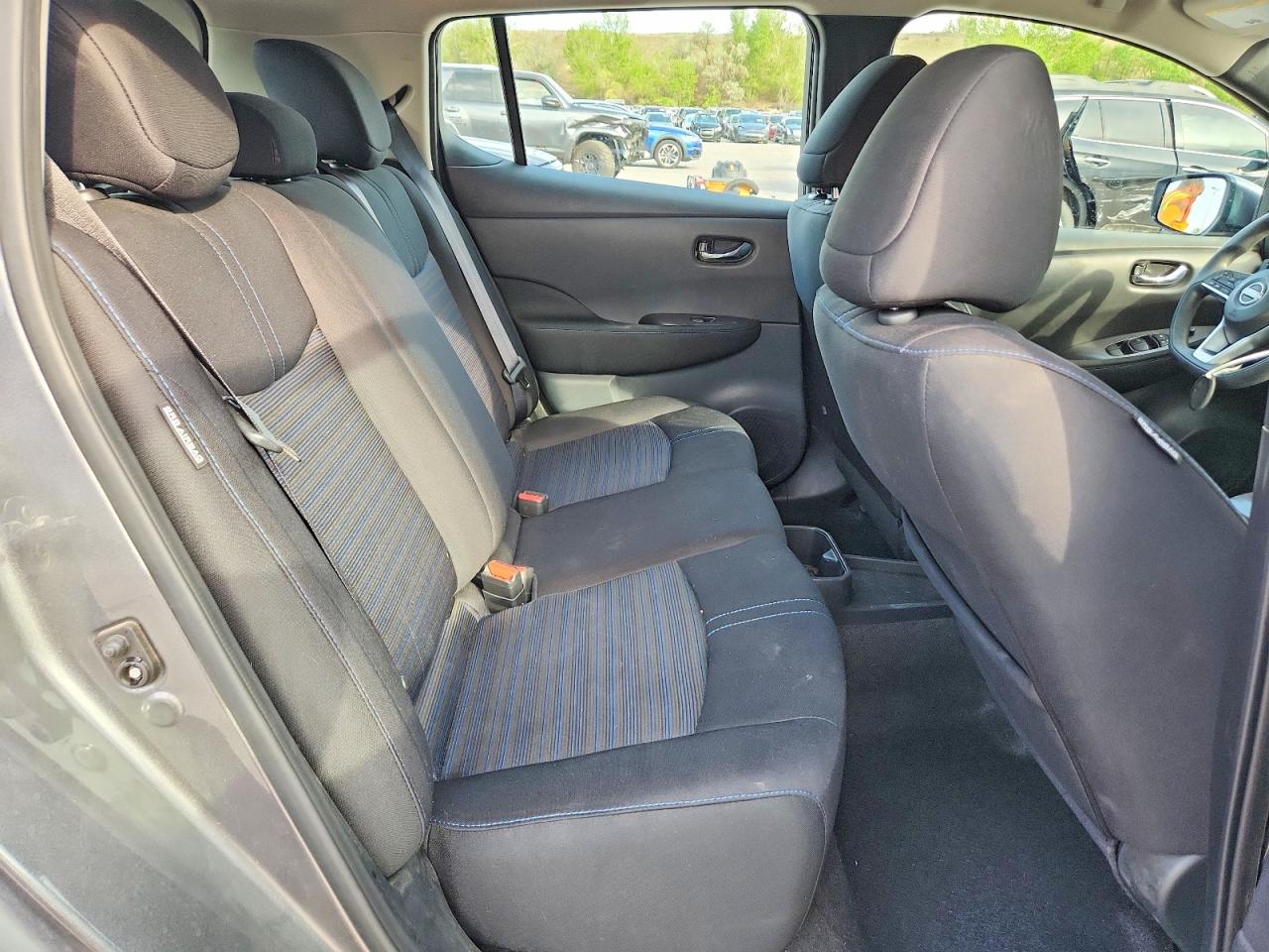 Nissan LEAF S