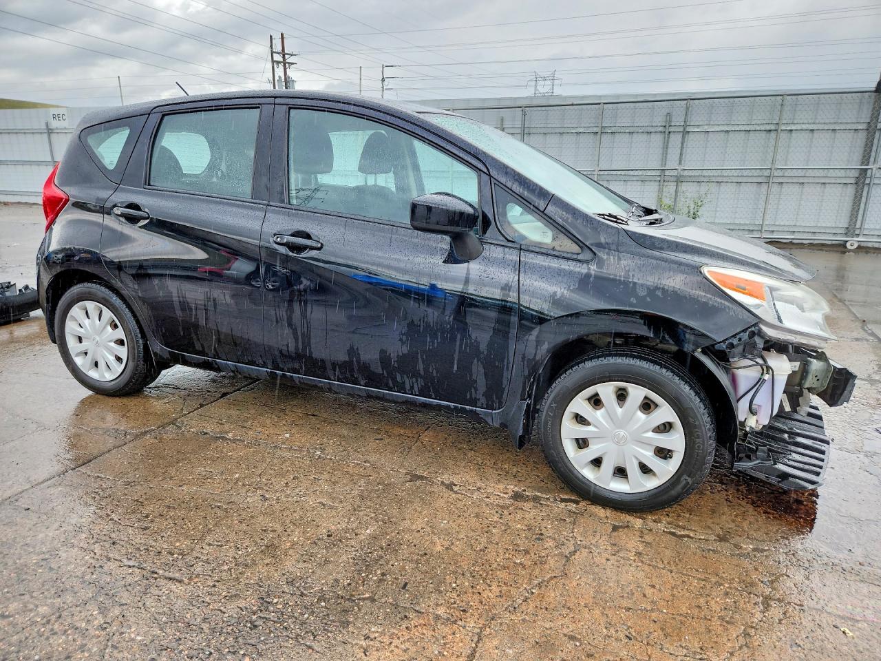 Nissan Versa S Plus