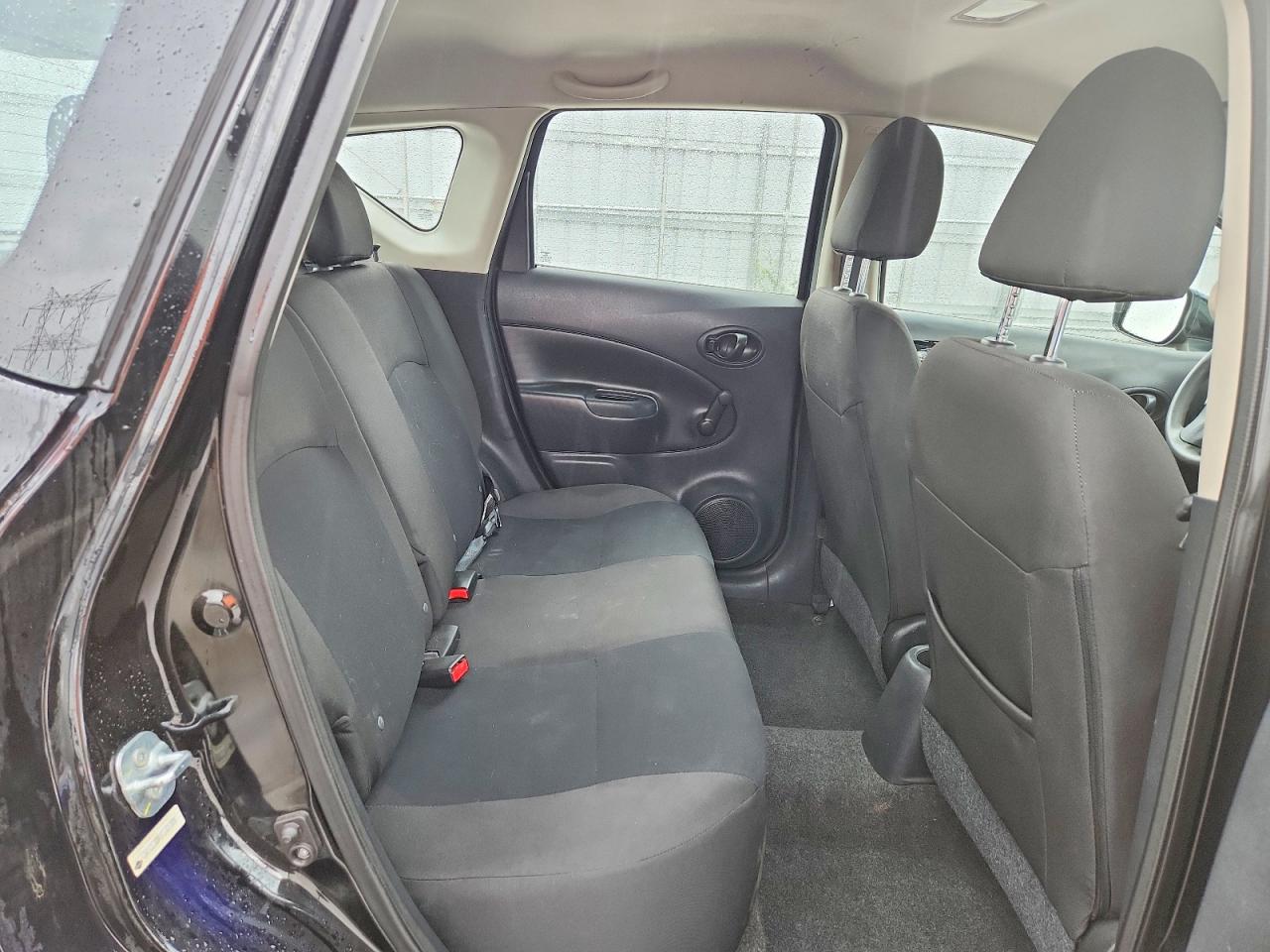 Nissan Versa S Plus