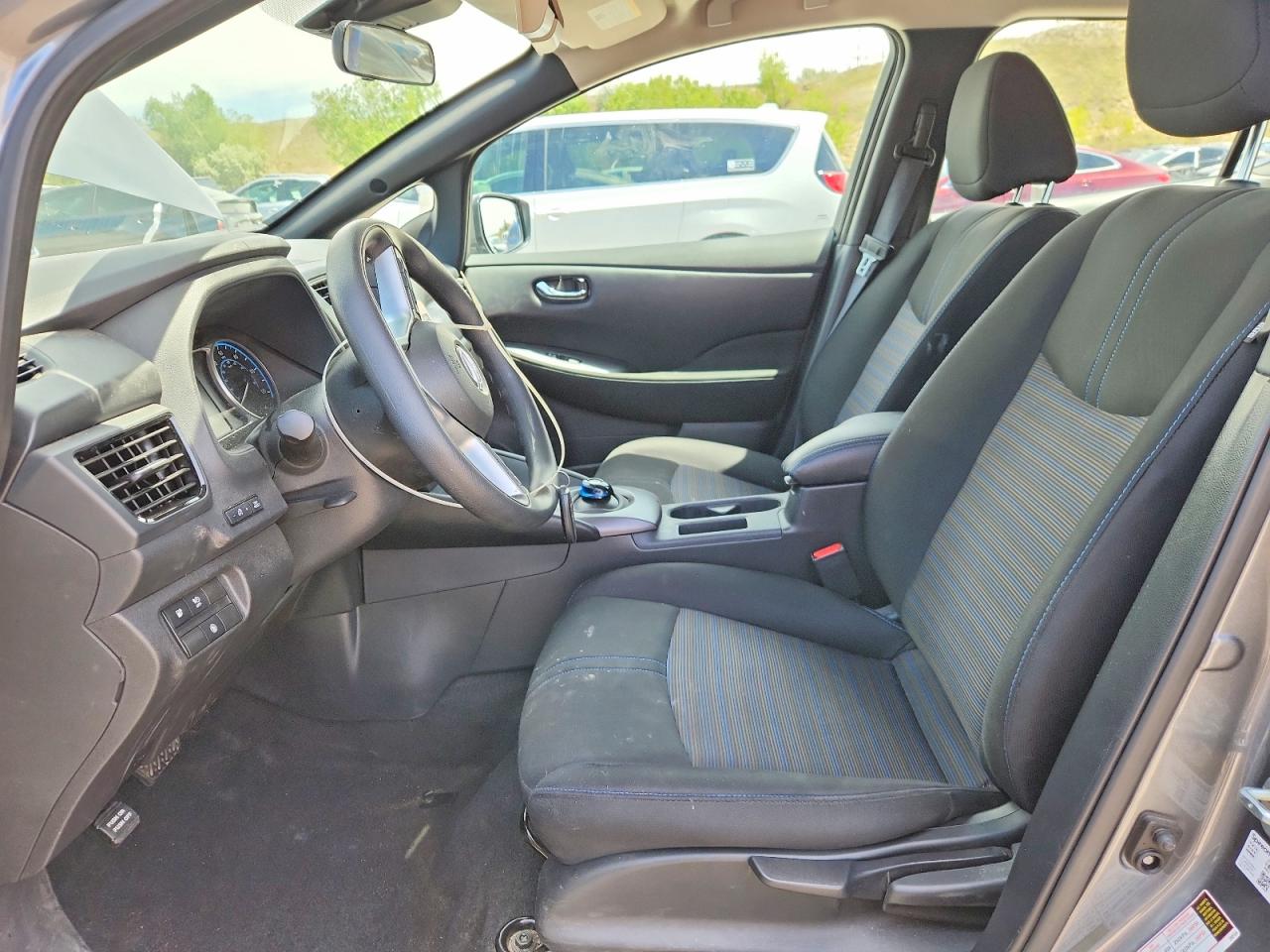Nissan LEAF S