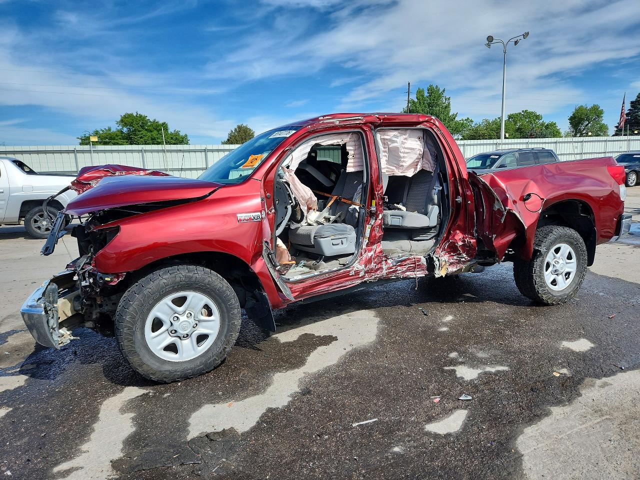 Salvage Toyota Tundra Image