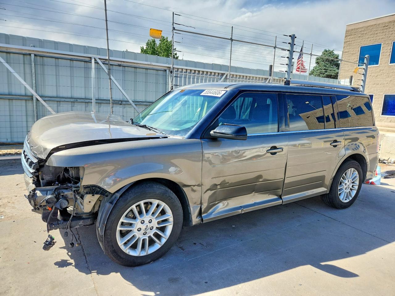 Salvage Ford Flex Image
