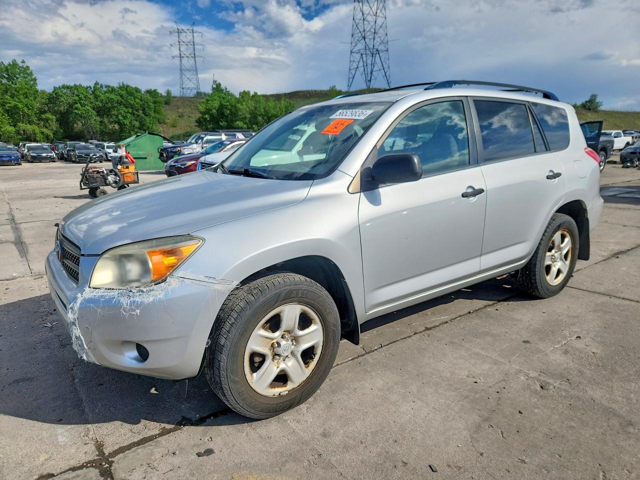 Salvage Toyota RAV4 Image